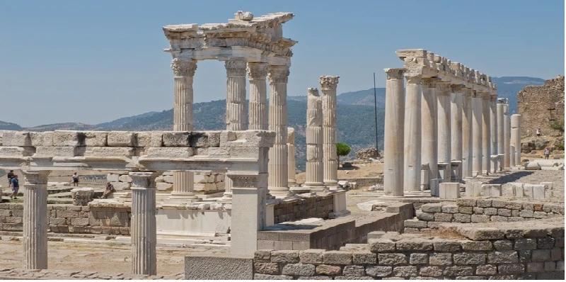 Pergamon - 10